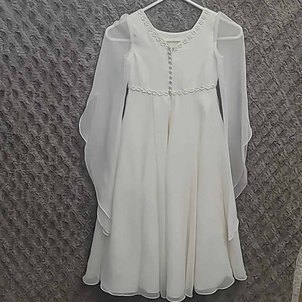 White Flower Girl/ Communion  Dress with Flowing Sleeves Size 6 Elegant Wedding - Picture 6 of 12